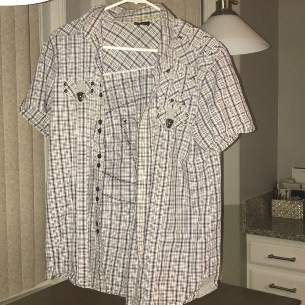 Skull black and white short sleeve shirt